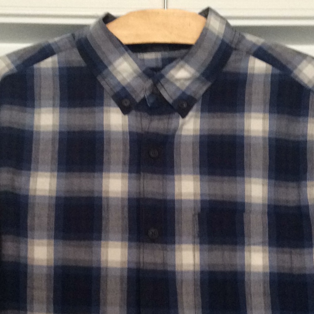 American Eagle button down